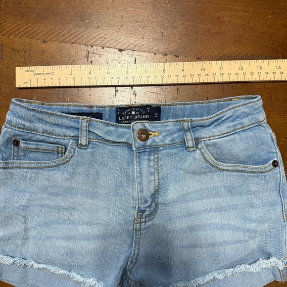 Lucky Brand Light Wash Riley Short girls size 14 - Picture 14 of 16
